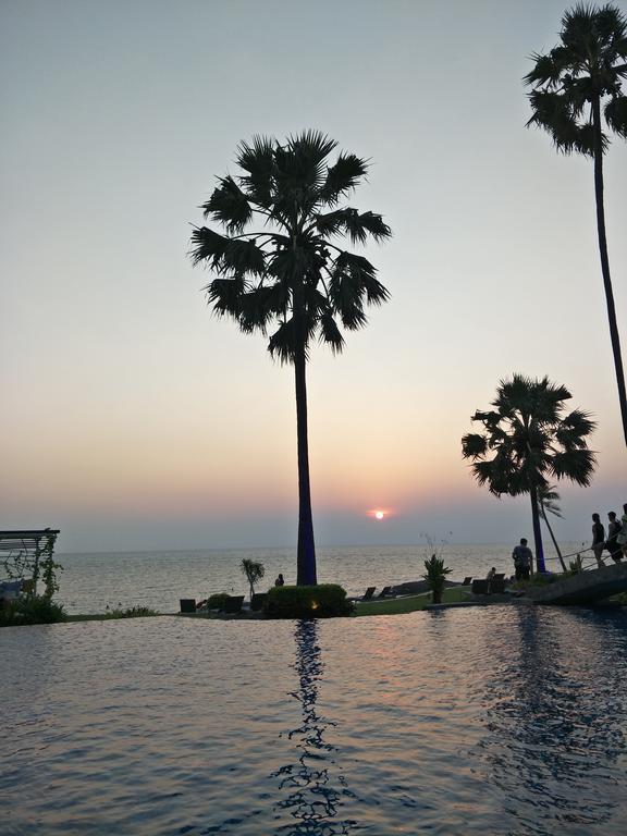 The Palm Wongamat Beach Pattaya Exteriör bild